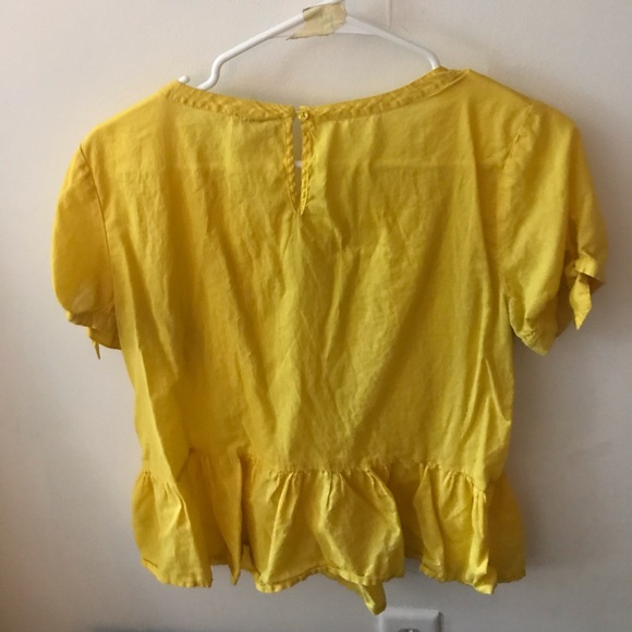 Yellow Top - Picture 4 of 4